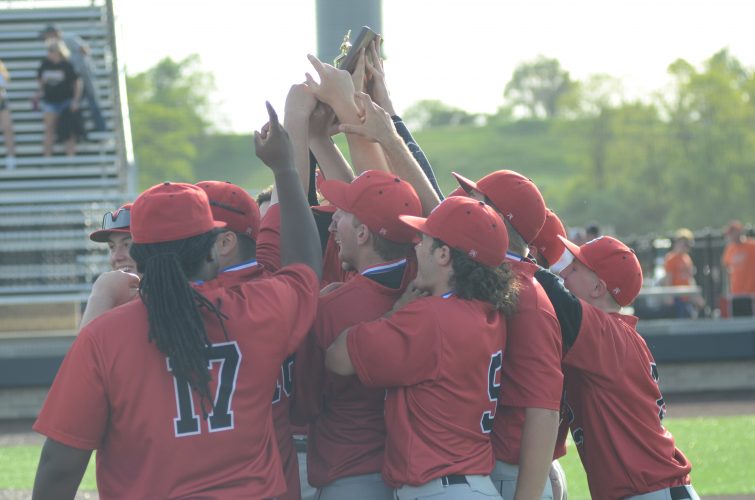 Thompson’s CG Shutout Sends Big Red to Regionals